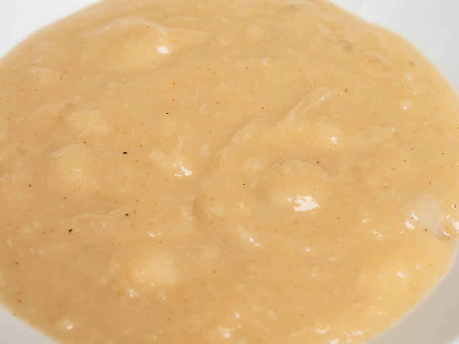 Krémes taró főzelék közelről, a hagyományos krumplifőzelék gluténmentes alternatívája